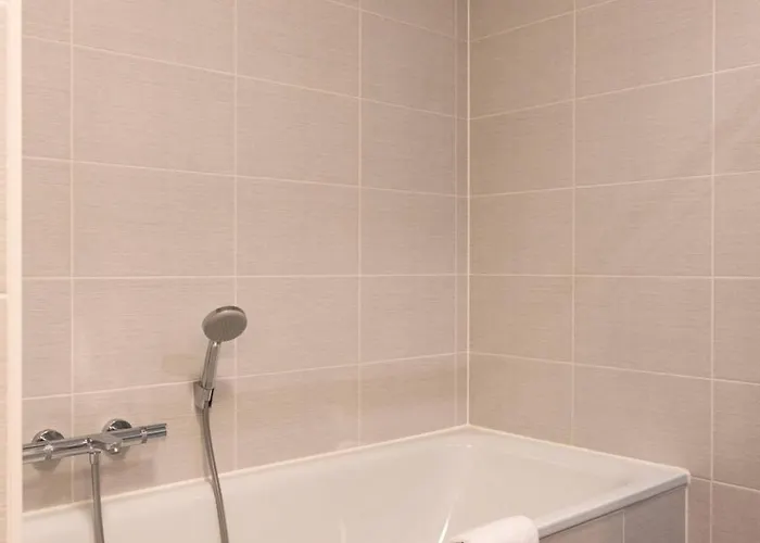 New Modern Near The Sea And Centre